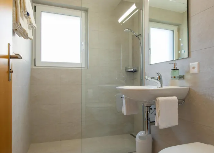 شقة Haus Azur By Interhome *